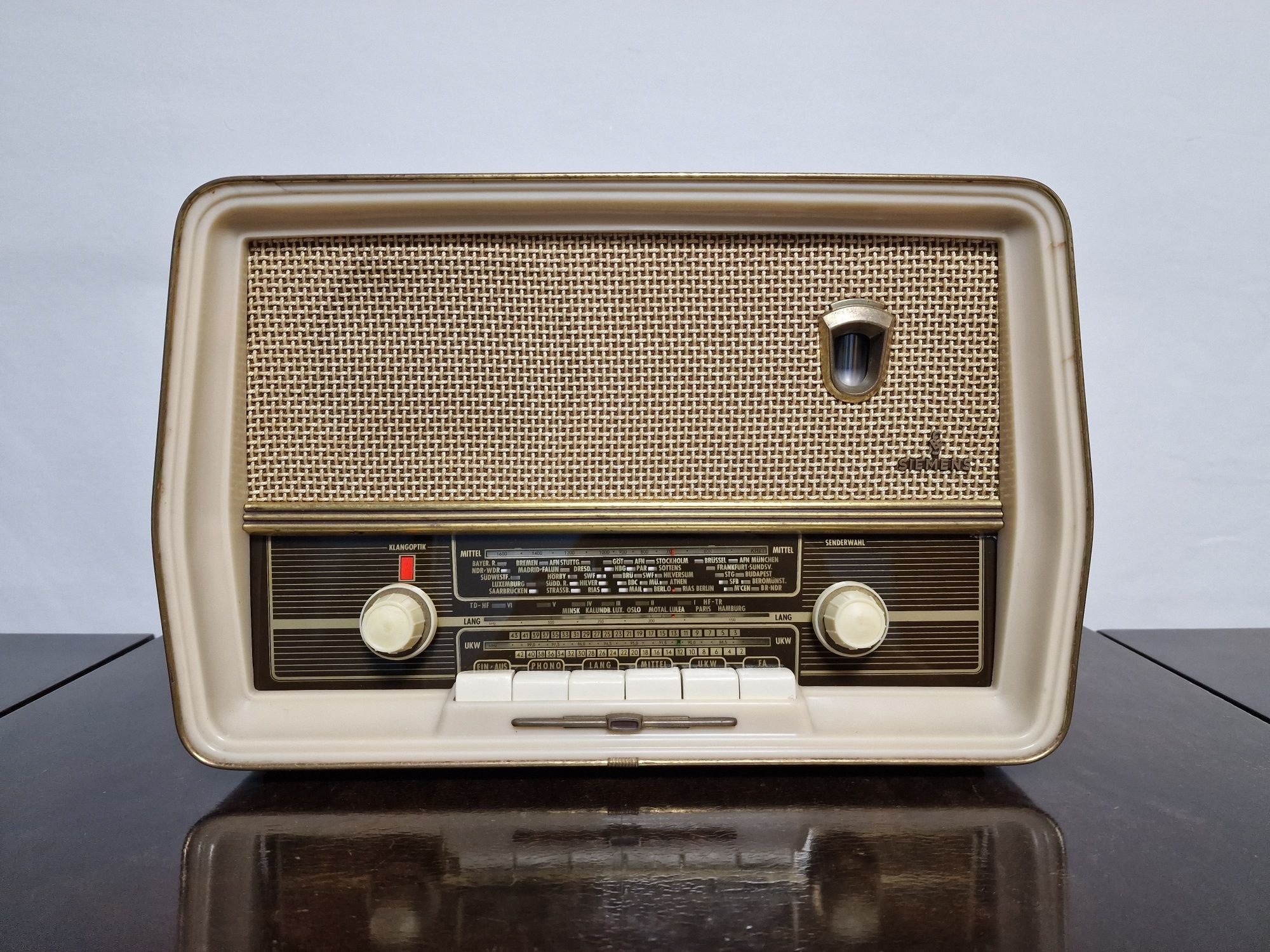 Rádio antigo reparado Siemens