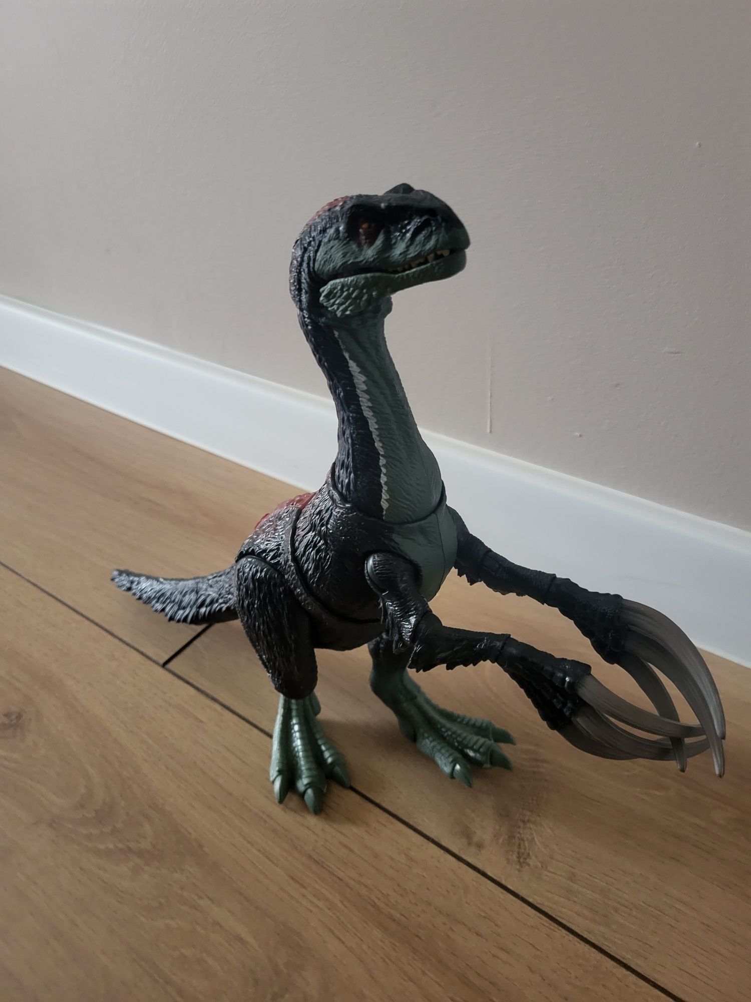 Mattel Jurassic World Dinozazaur Megaszpony - Atak z dźwiękiem