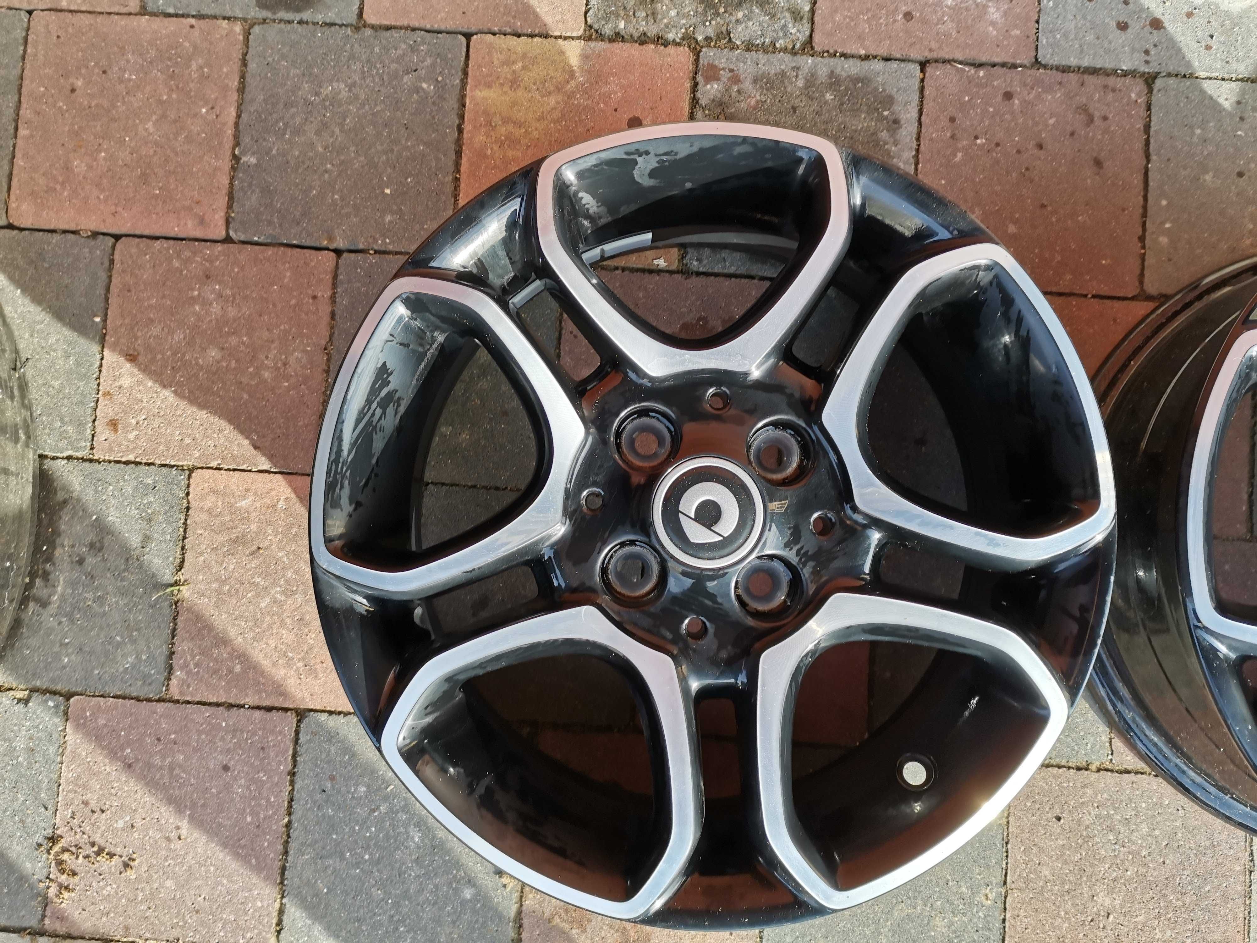 Felgi SMART FORTWO FORFOUR 5J-5.5Jx15H2 4x100 ET32-42