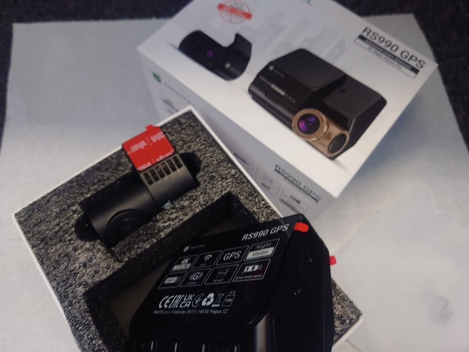 Wideorejestrator Navitel RS990GPS