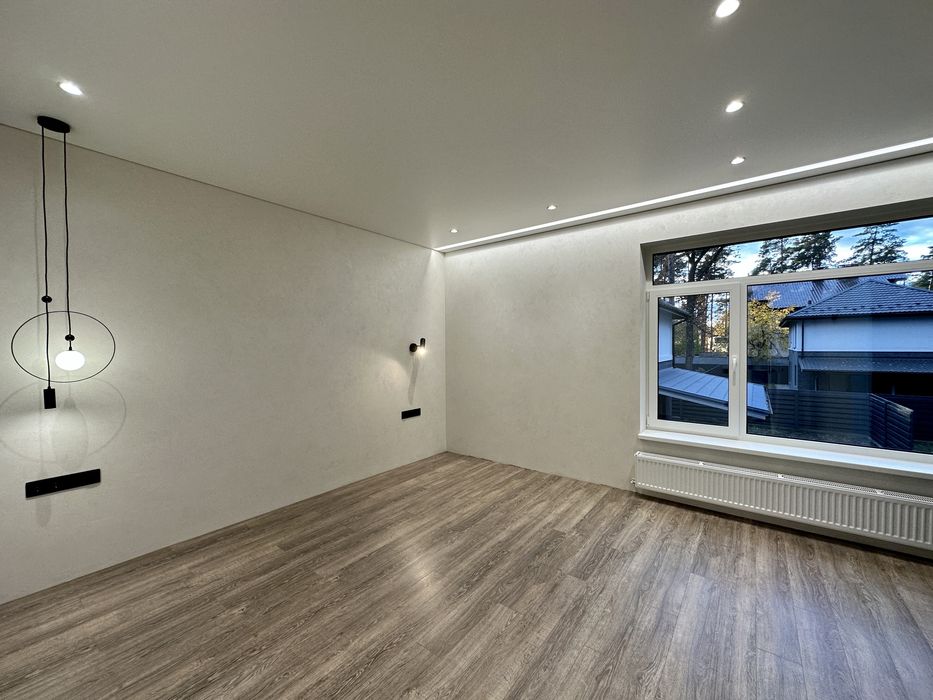 Дуплекс з новим ремонтом у лісовій Бучі. Ніхто не жив.