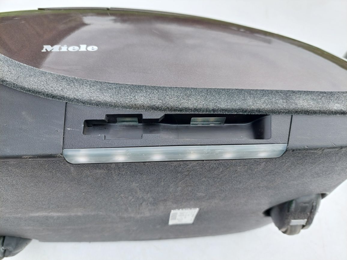 Odkurzacz miele s8 uniq z led i elektro