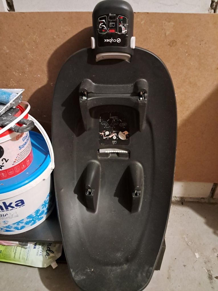 Nosidełko z bazą Cybex Aton M + baza stan BDB