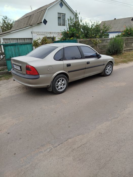 Продам Опель Вектра
