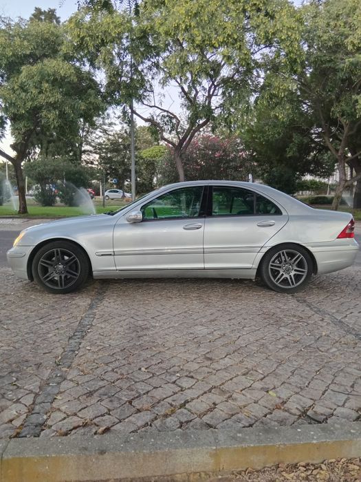 Mercedes-Benz 270 cdi cx automatica