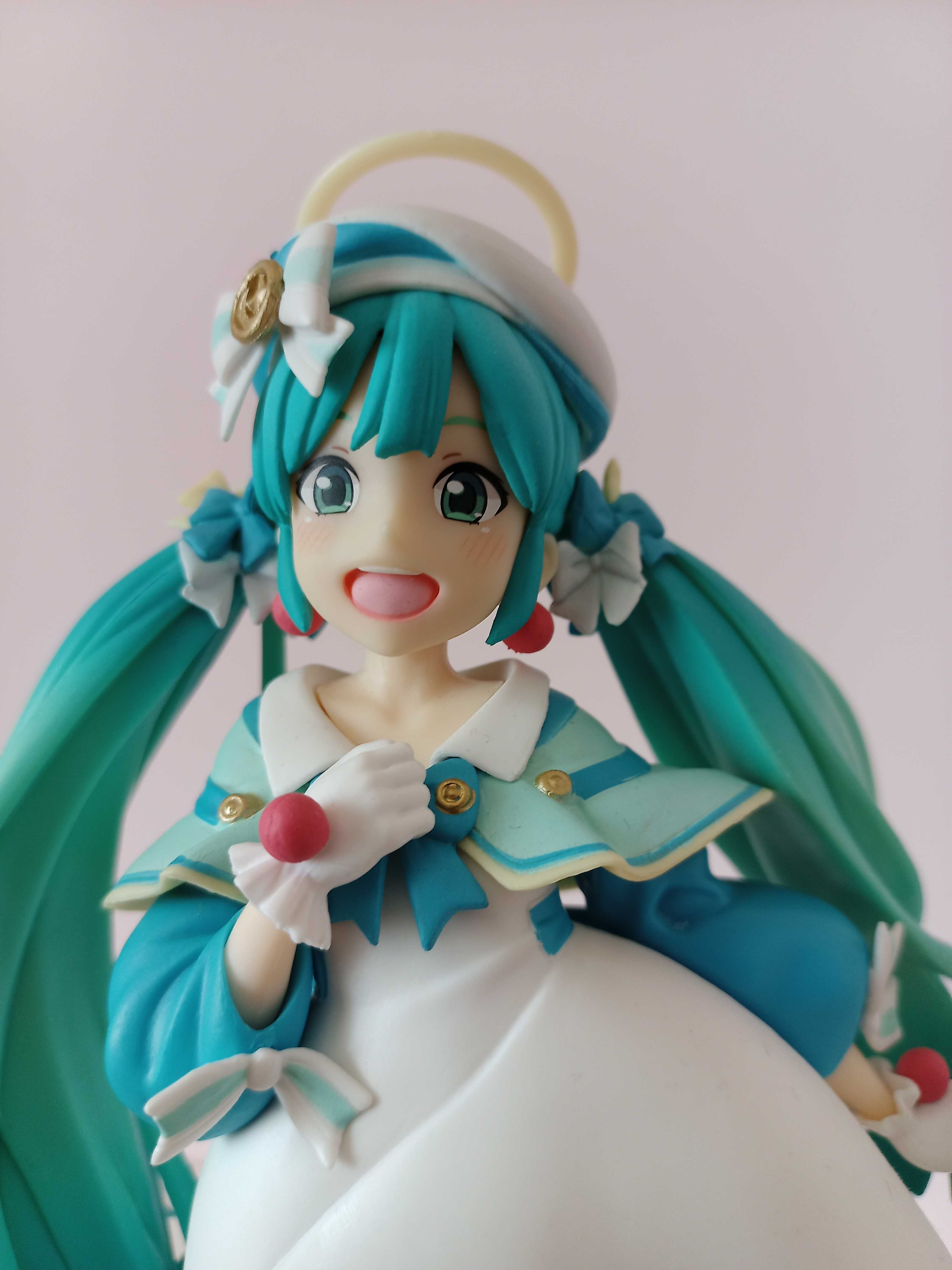 Figurka Vocaloid - Hatsune Miku 2nd Season Winter Version