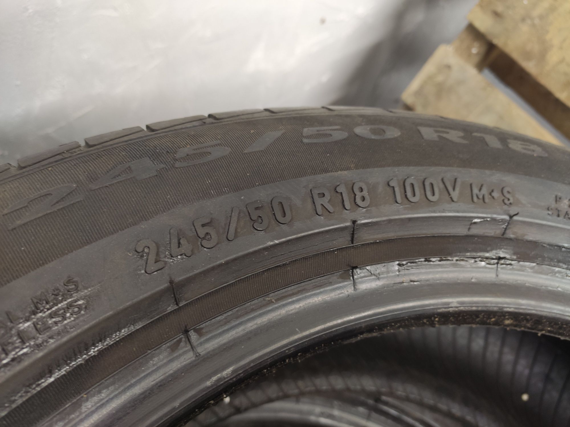 Pirelli Cinturato P7 run flat 2014рік 245/50 r18