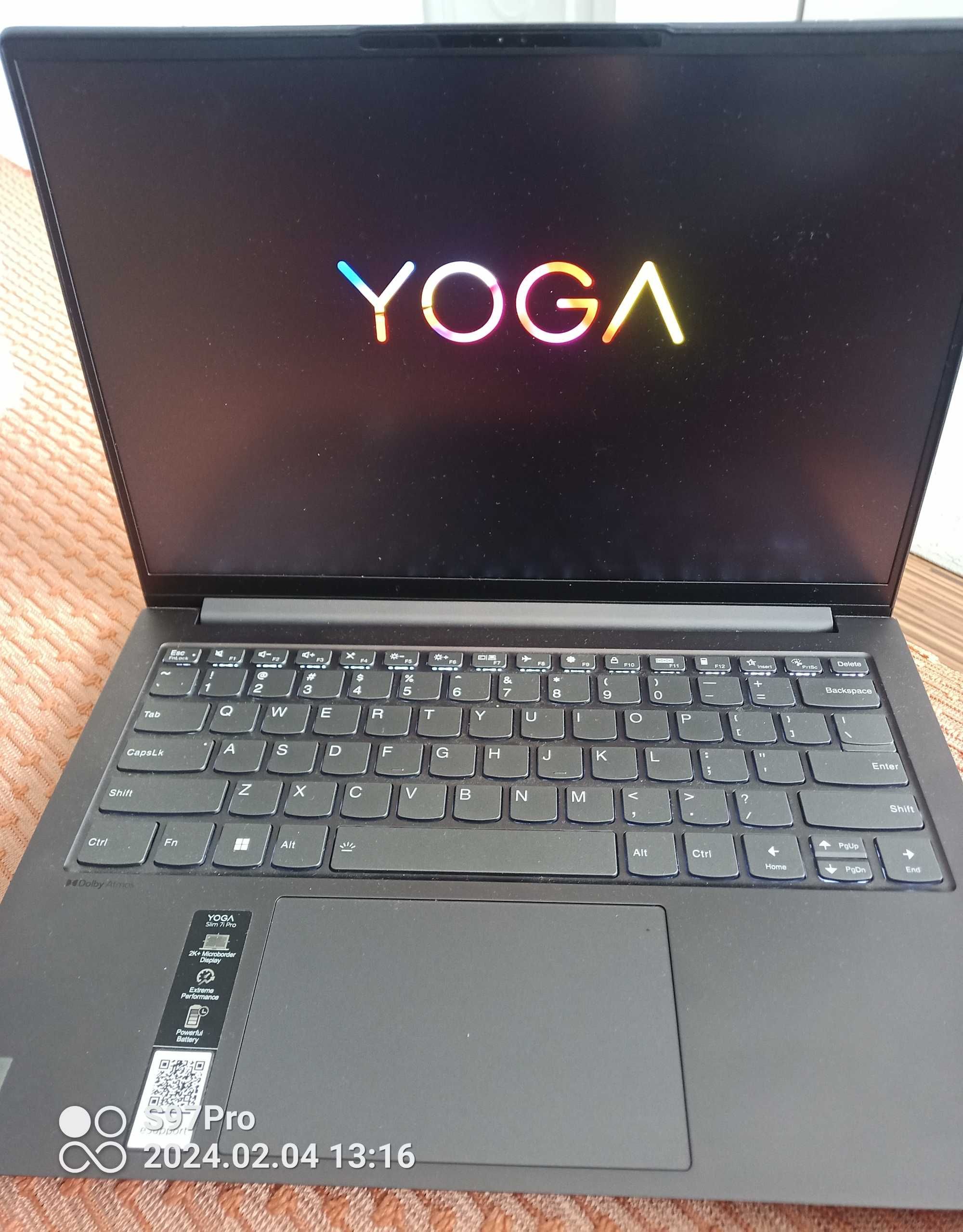 Laptop LENOVO Yoga Slim