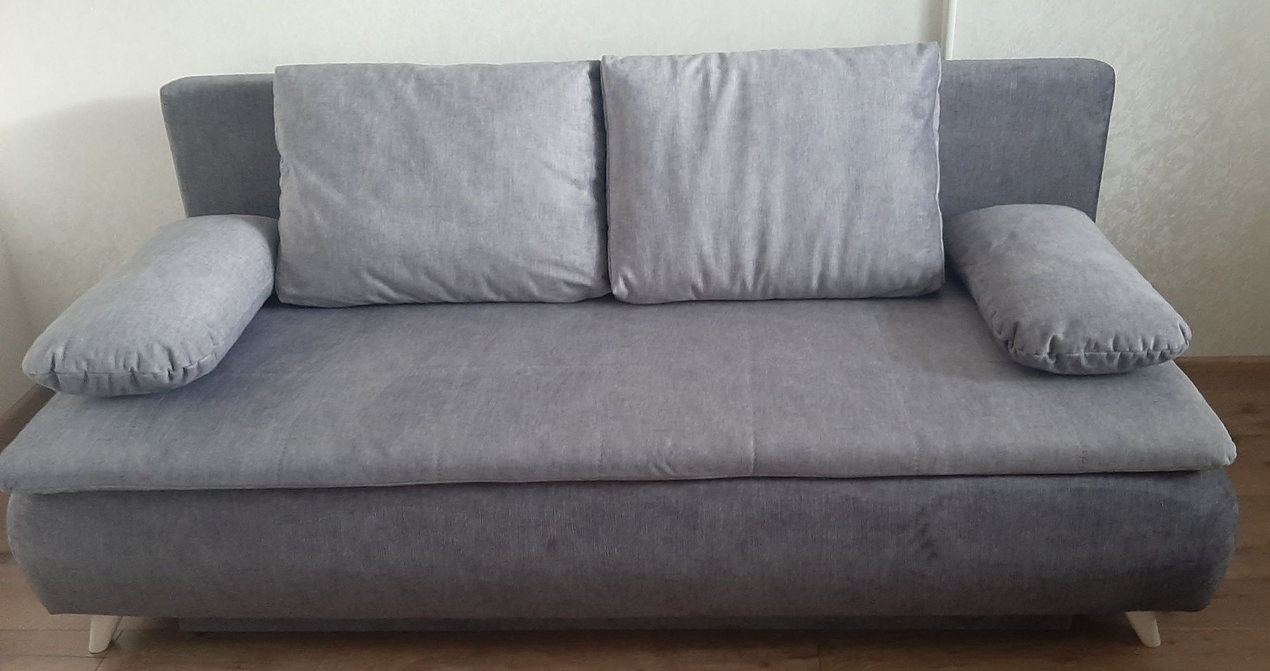 Продам диван Нано