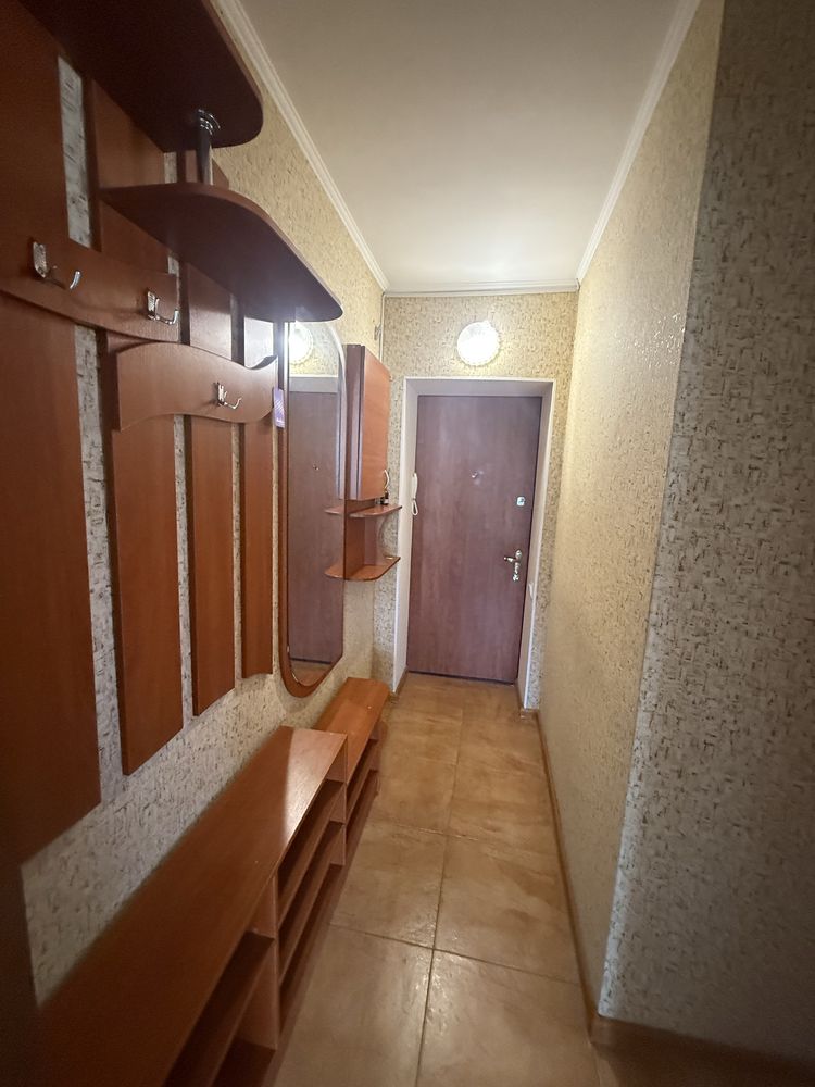 Продам 2-ком квартиру на Победе