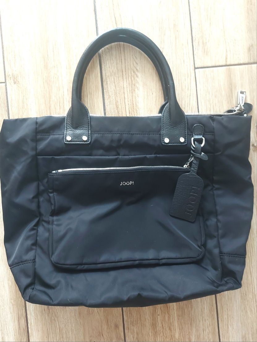 Torba Joop mieści A4 oryginał