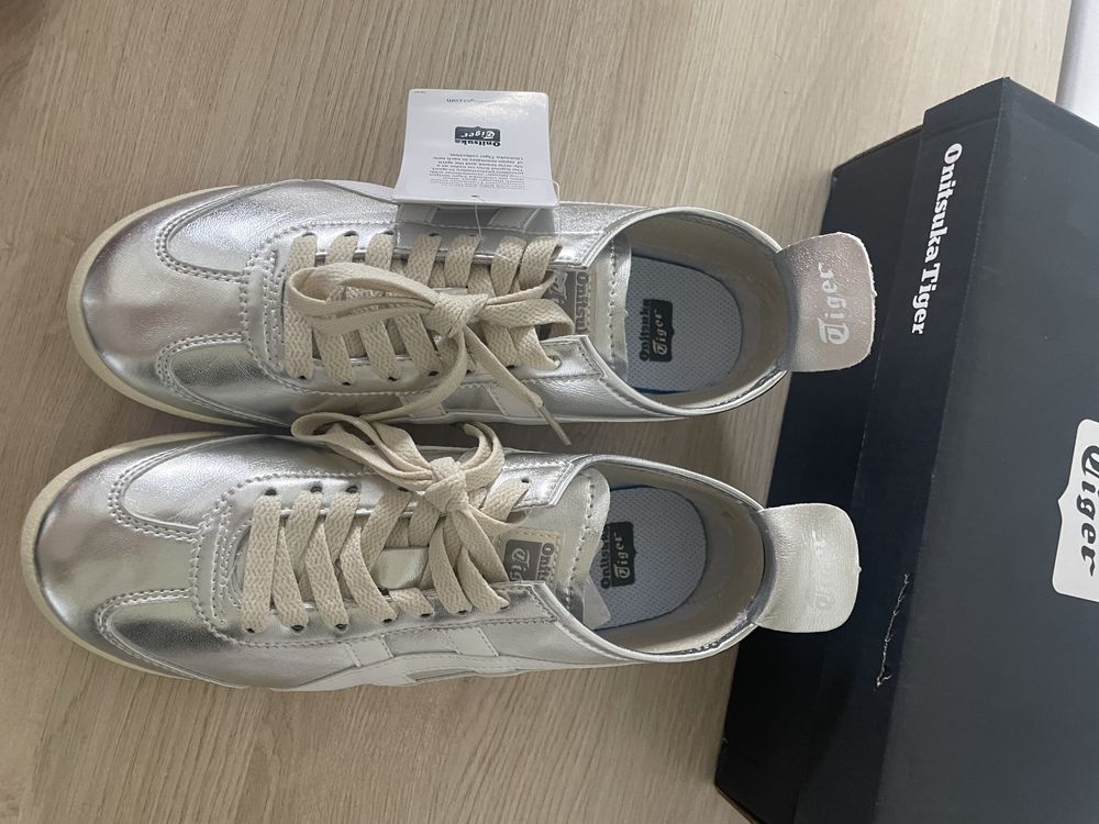 asics tiger onitsuka mexico 66