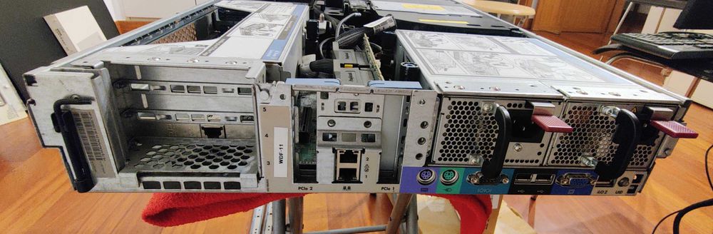 HP Proliant DL380 G5 + Spares