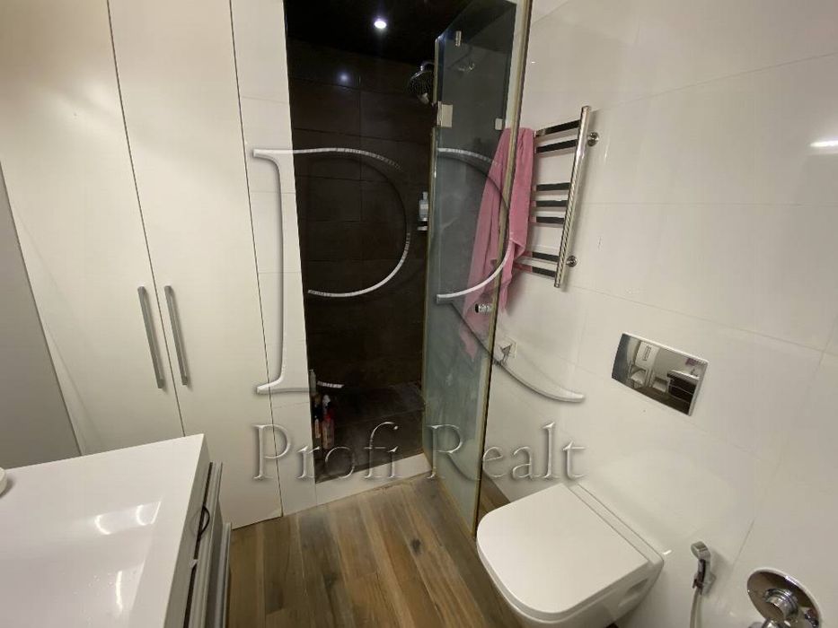 Продаж євро-трьохкімнатної квартири в ЖК Відпочинок/Святошин/Нивки