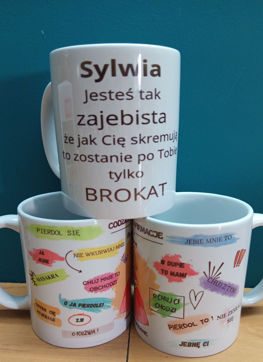 Kubek z własną grafiką/tekstem.