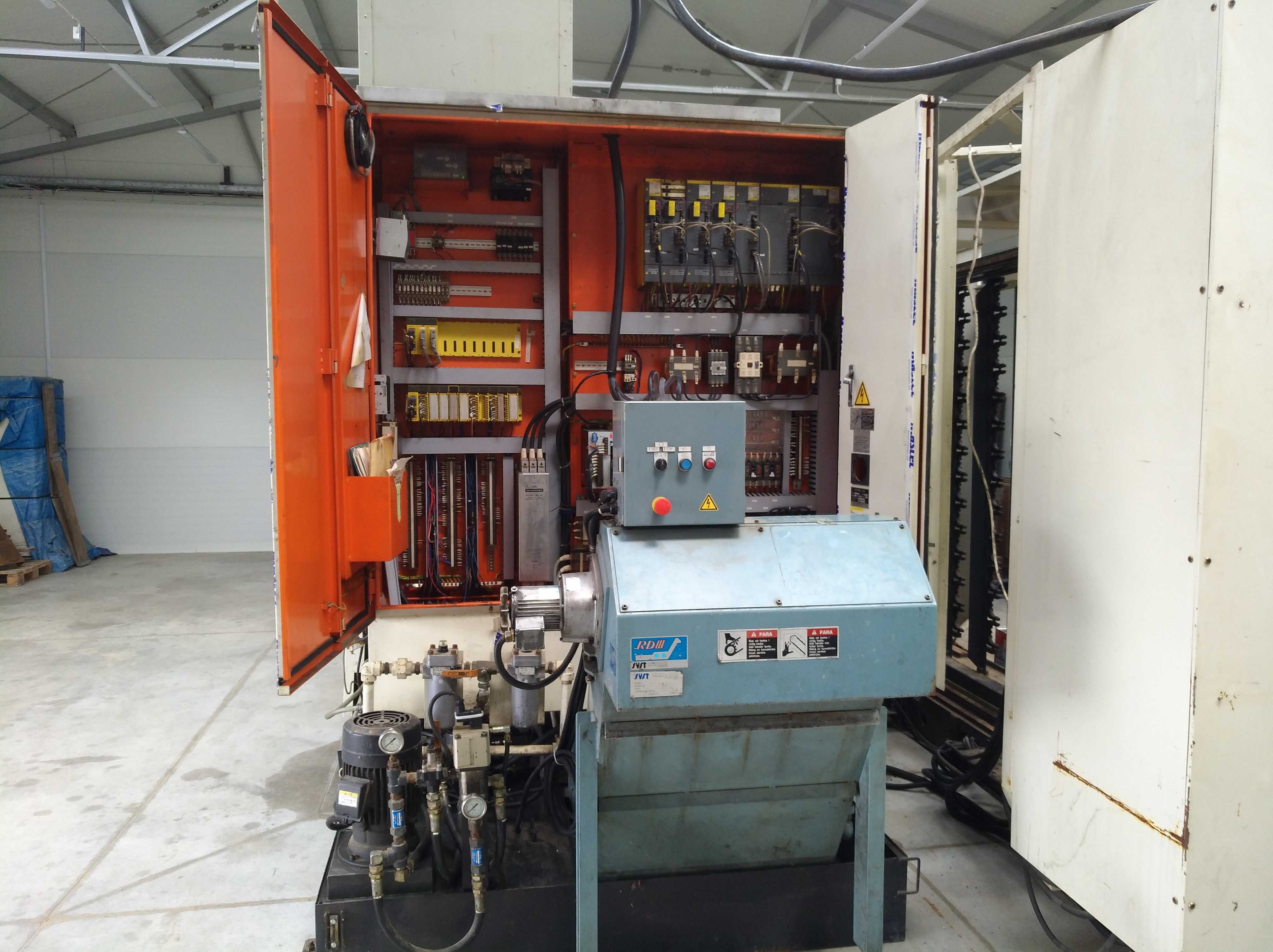 NIIGATA SPN63 CNC Frezarka Fanuc 16-M