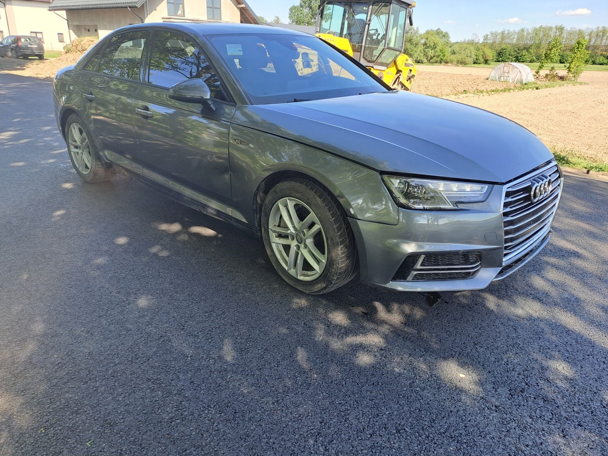 Audi a4 b9  252km