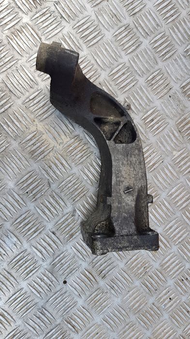 Mercedes W211 3.2 łapa Mocowanie a112