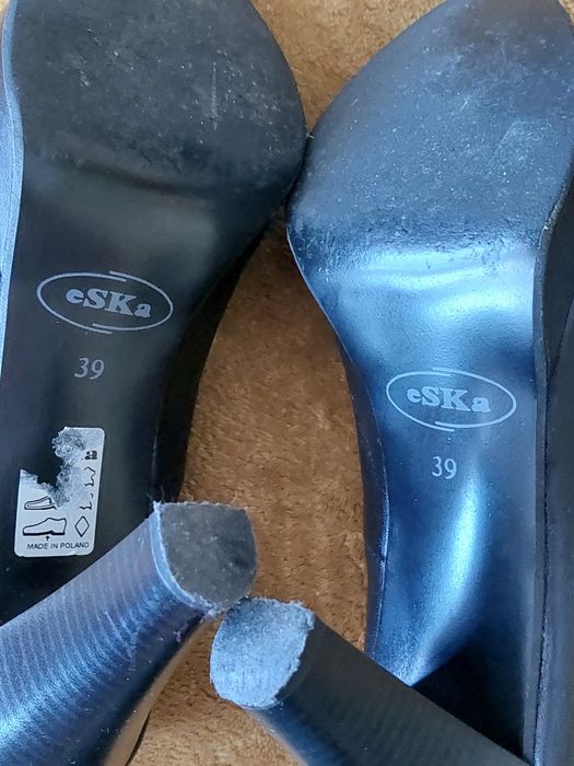 Czółenka skórzane Eska