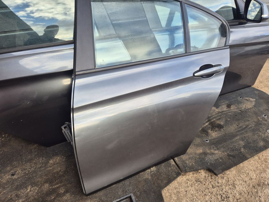 Bmw F30 Drzwi lewe tył tylne Mineralgrau B39