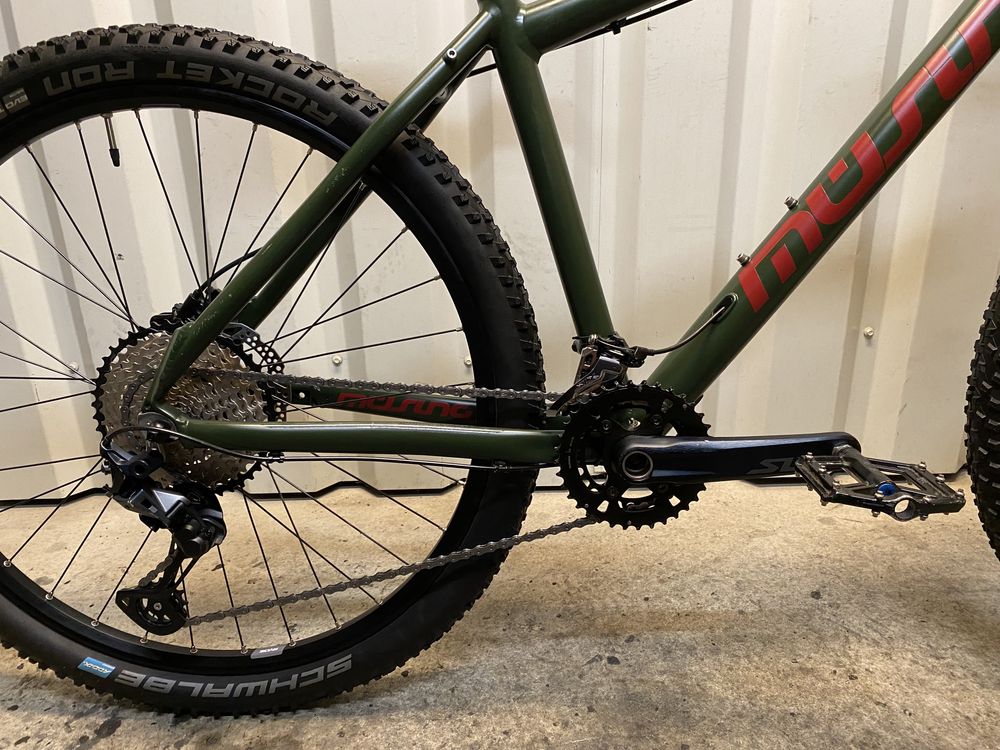 Стан нового Гарний колір гірський велосипед Müsing Comp 7 Rock Shox