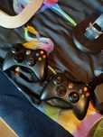 Xbox 360 zestaw 2 pady , ładowarka , kierownica , Kinect , joystick