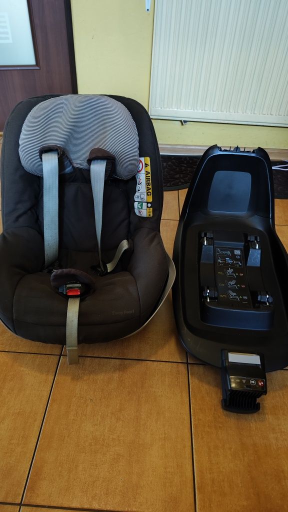 Fotelik maxi Cosi 2wayPearl z baza ISOFIX 2wayFix