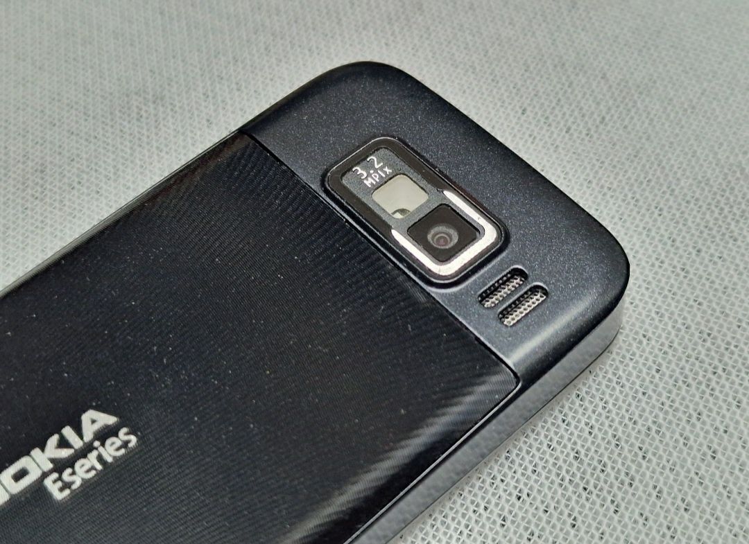 Jak nowa Nokia E52 stan perfekcyjny z folią, komplet