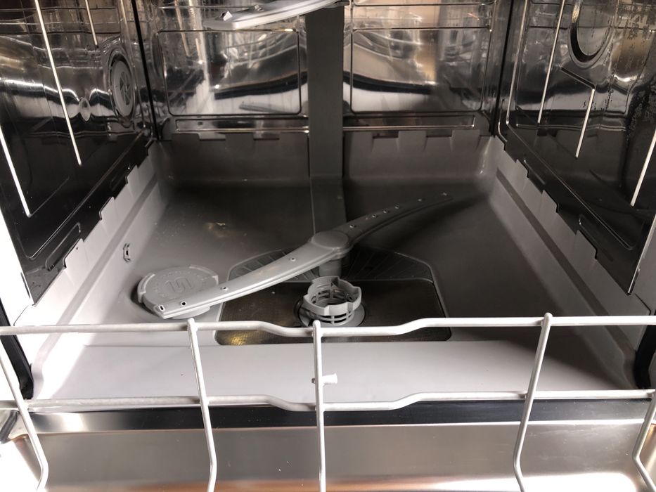 Посудомийна машина Bosch serie 4 2021 рік