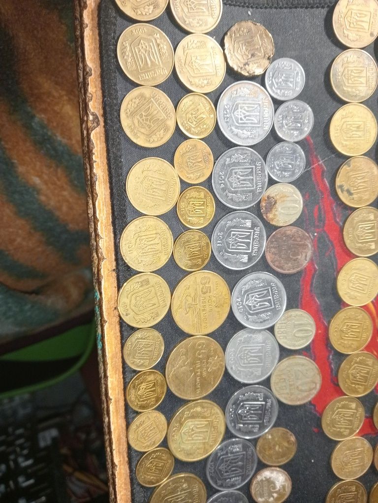 Монети України і також ссср