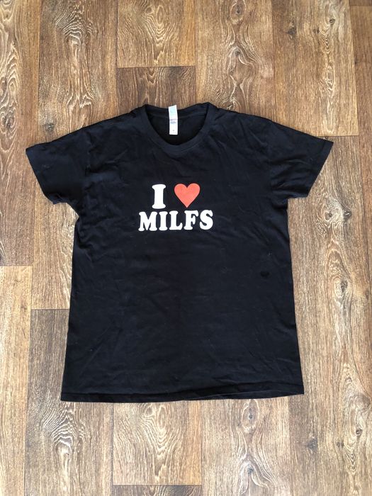 Чорна жіноча футболка I Love Milfs