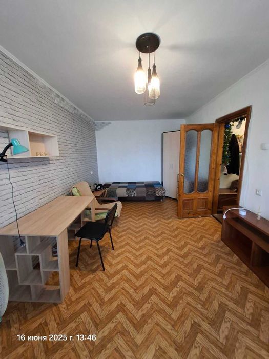 Продам 2 к квартиру жм Солнечный начало