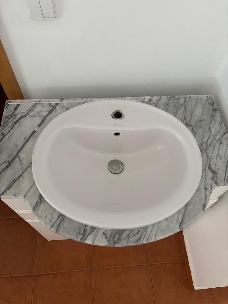 Vendo movel de casa de banho