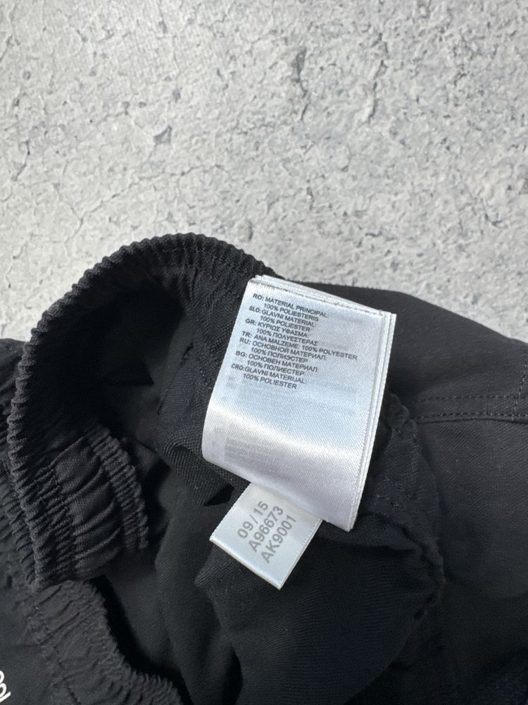 Нейлоновые Шорты Adidas Черные Оригинал Идеал Размер L-XL
