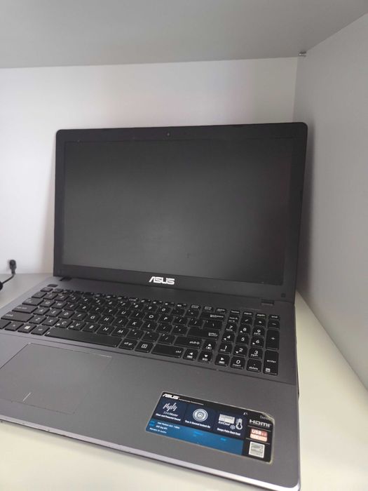 laptop Asus X550C