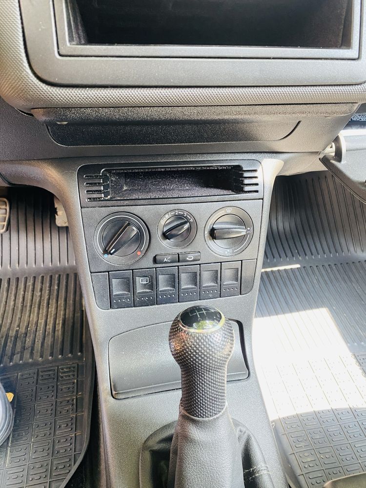 Volkswagen Polo 1.0 MPI – 2001 rok – 82 000 km - klima