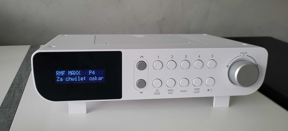 Radio kuchenne podszafkowe stereo FM RDS, DAB+
