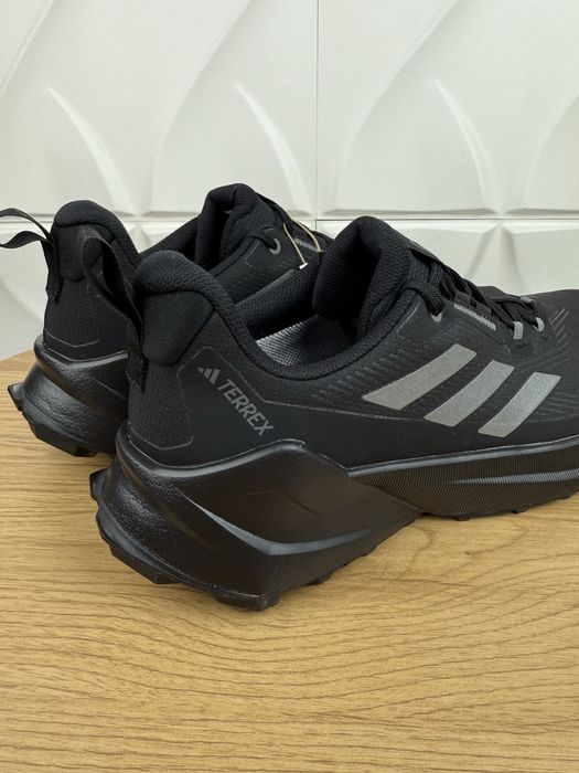 Нові оригінальні кросівки Adidas terrex trailmaker 2