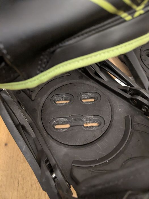 Raven S400 APX M L wiązania snowboardowe snowboard czarne Burton Union