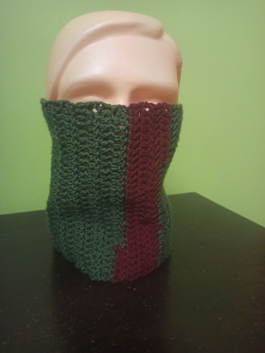 Zielony komin na szydełku. Handmade