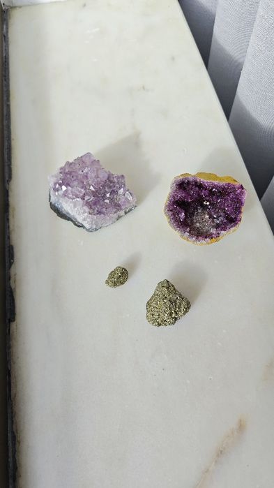 Geodo e drusa ametista oferta de piritas