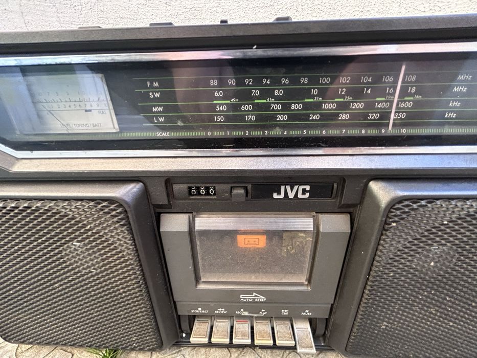Магнитола JVC RC-636L