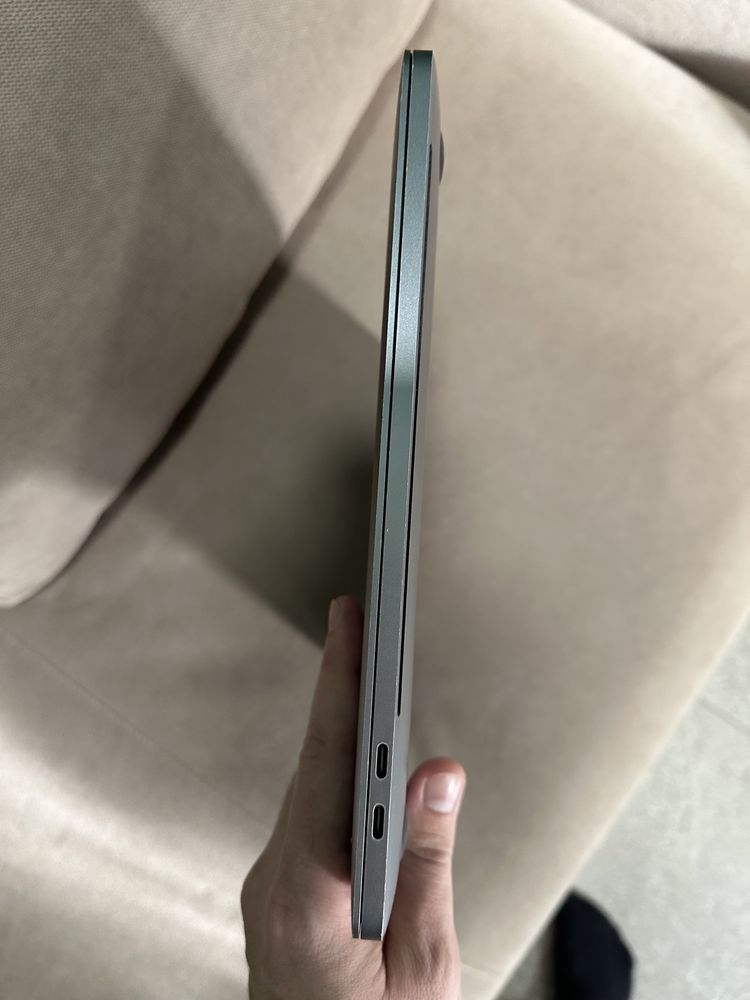 MacBook Pro 15 2017 16/512