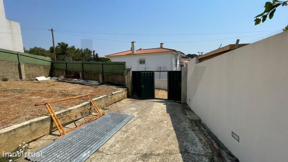 Terreno Urbano para construção com 402m2 - Alto dos Gaios, Estoril