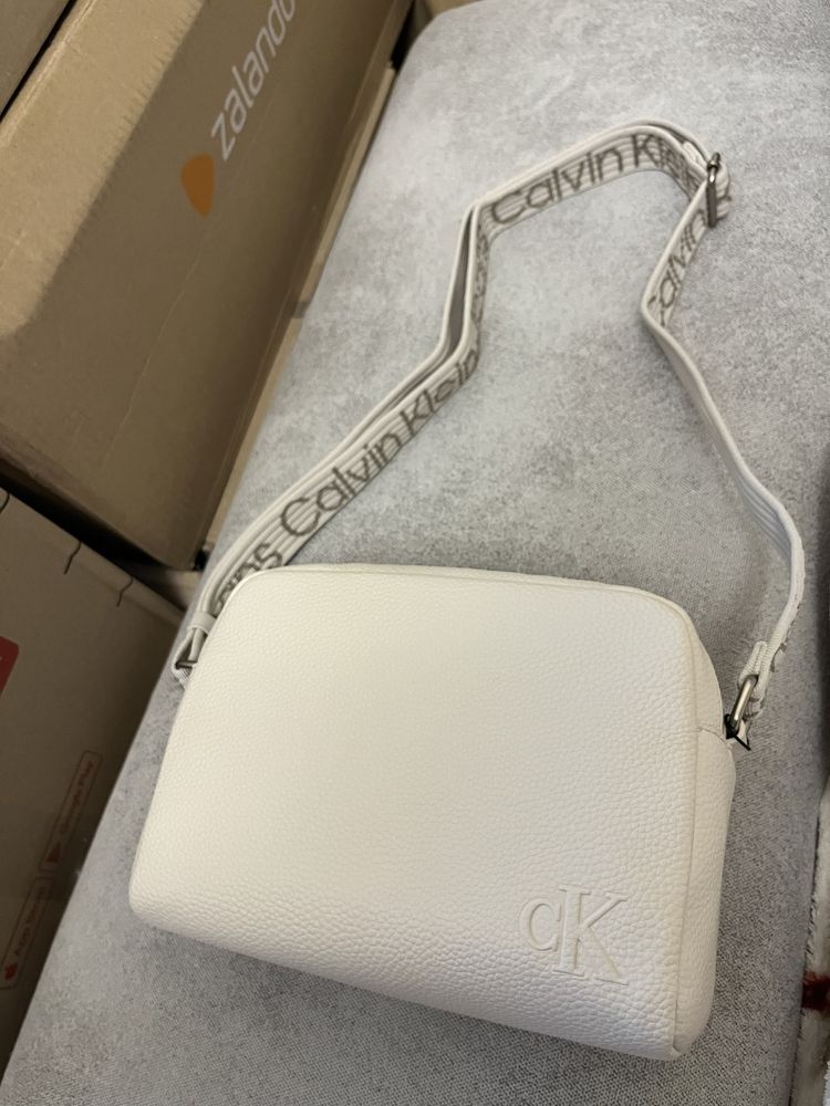 Сумка, кросбоді Calvin Klein, Bestseller