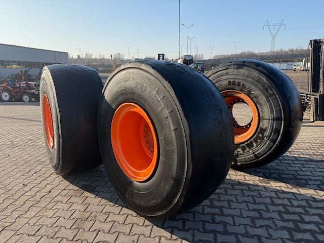 Opona do ładowarki 26,5r25 komplet karkas