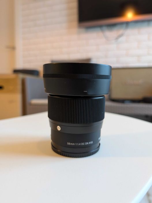 Obiektyw SIGMA 56 mm F1.4 Sony E APS-C A6000 A6400 A6700 Stan BDB