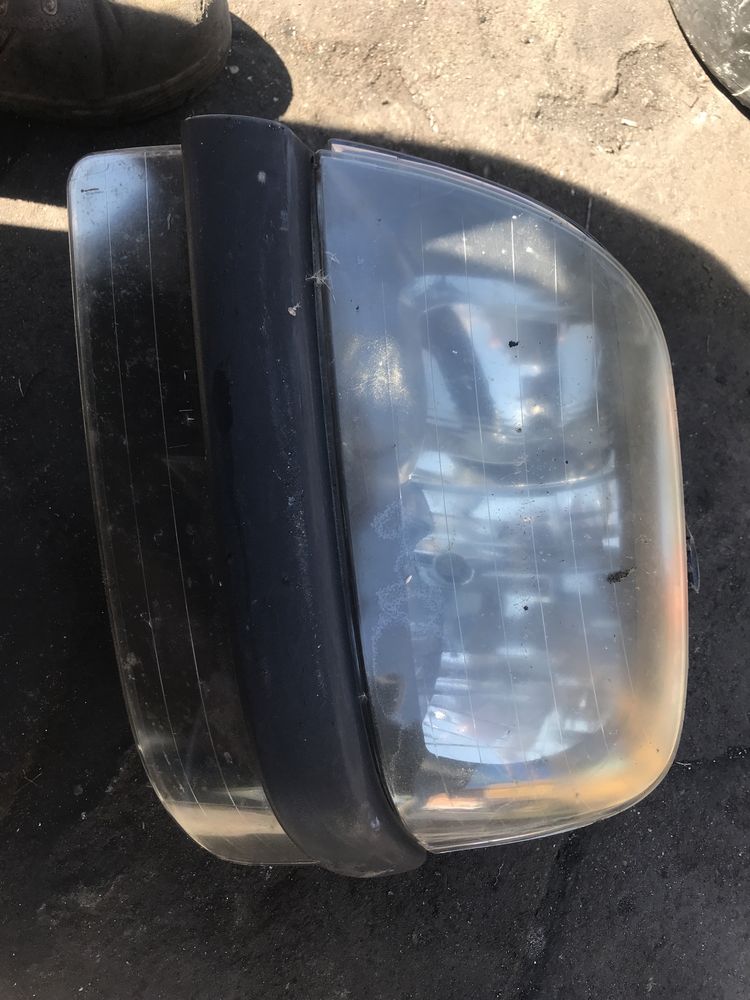 Lampa lewy przod Fiat Doblo I