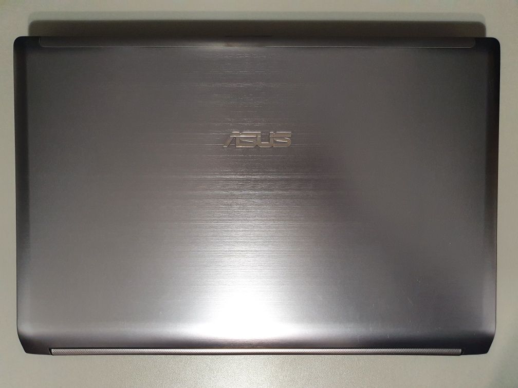 Laptop ASUS N73J i5 NVIDIA GeForce