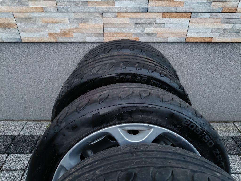 Opony z felgami 205/50 ZR17